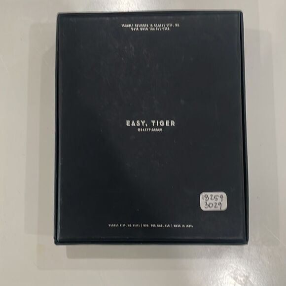 EASY TIGER Flask Silver "I've Got Spirits Yes I Do" 6 oz NWOT gift idea - Picture 5 of 12